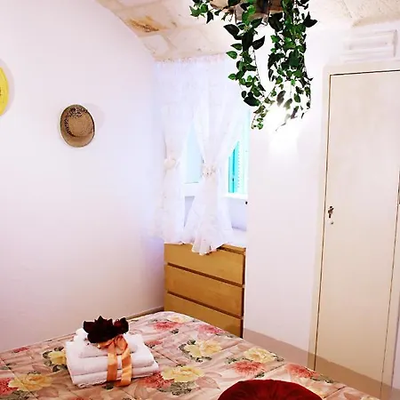 Lägenhet La Casetta Del Cuore